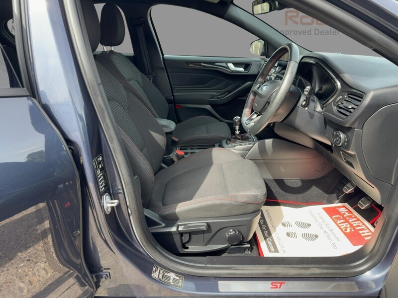Ford 1.0T ECOBOOST ST-LINE HATCHBACK 5DR PETROL MANUAL SAT NAV BLUETOOTH DAB STEREO APPLE CARPLAY PARKING AIDS 2 OWNERS ONLY 58000 MILES SH NO ULEZ CHARGE 72-74 Mitcham Road