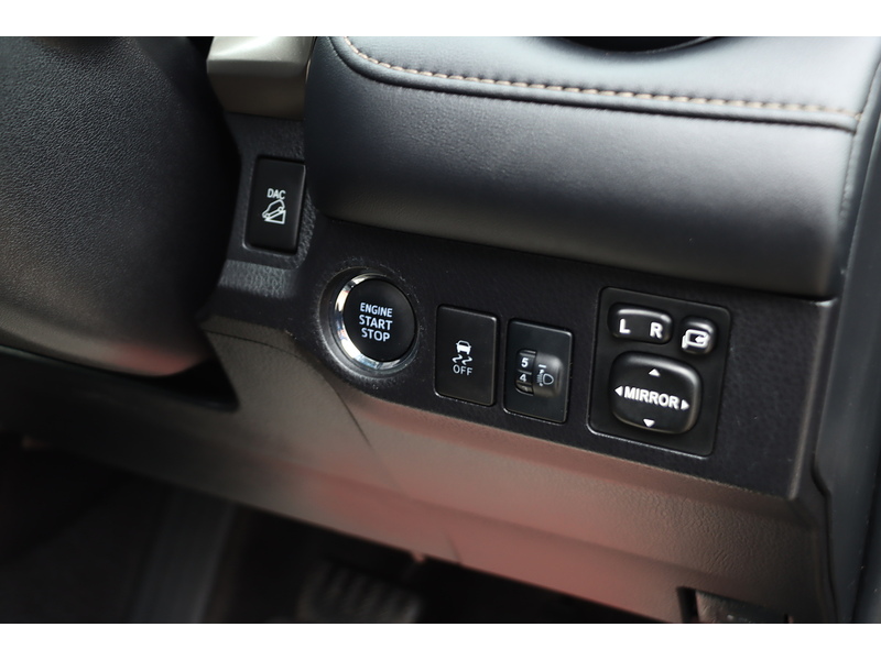 Toyota 2.0 V-Matic Icon SUV 5dr Petrol Multidrive S 4WD Euro 6 (s/s) (151 ps) 72-74 Mitcham Road