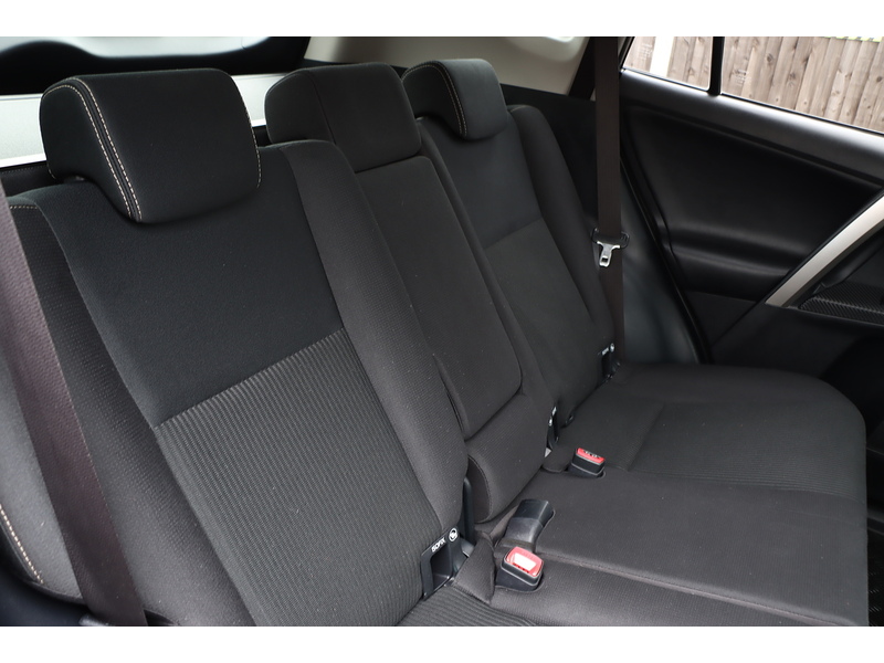 Toyota 2.0 V-Matic Icon SUV 5dr Petrol Multidrive S 4WD Euro 6 (s/s) (151 ps) 72-74 Mitcham Road