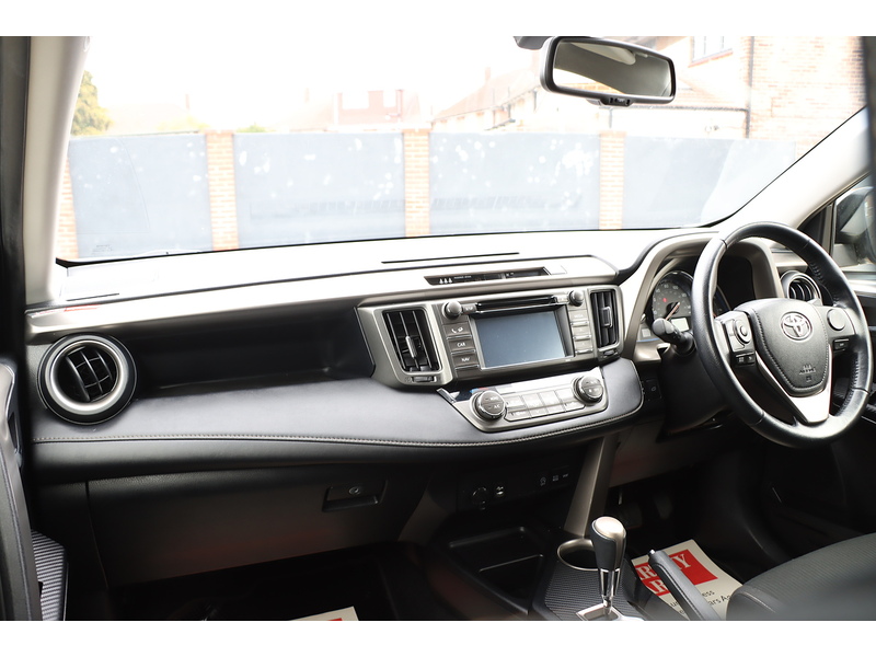 Toyota 2.0 V-Matic Icon SUV 5dr Petrol Multidrive S 4WD Euro 6 (s/s) (151 ps) 72-74 Mitcham Road