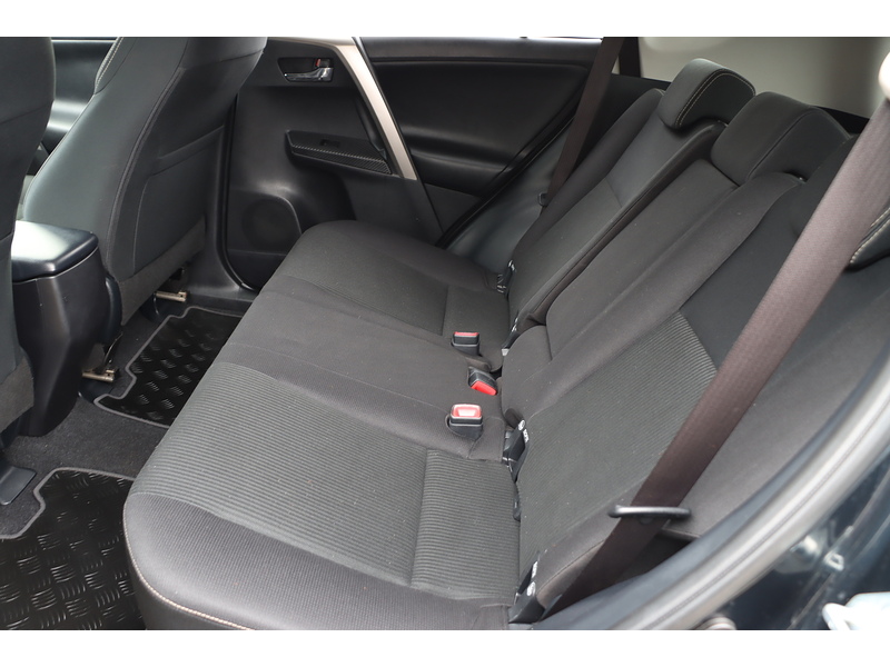 Toyota 2.0 V-Matic Icon SUV 5dr Petrol Multidrive S 4WD Euro 6 (s/s) (151 ps) 72-74 Mitcham Road