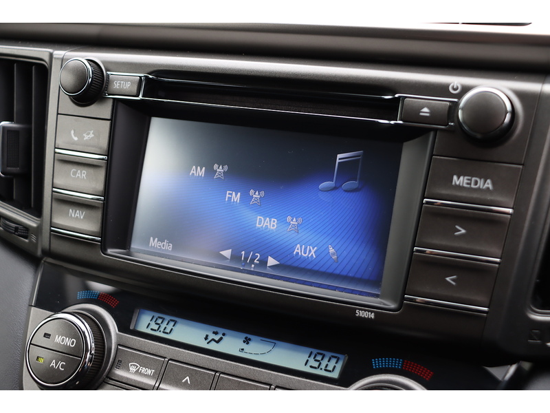 Toyota 2.0 V-Matic Icon SUV 5dr Petrol Multidrive S 4WD Euro 6 (s/s) (151 ps) 72-74 Mitcham Road