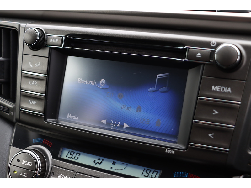 Toyota 2.0 V-Matic Icon SUV 5dr Petrol Multidrive S 4WD Euro 6 (s/s) (151 ps) 72-74 Mitcham Road