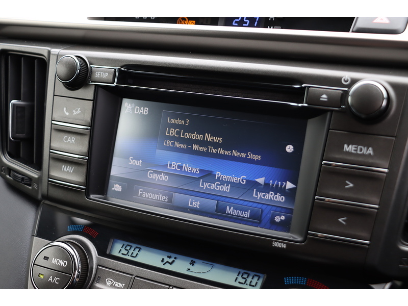 Toyota 2.0 V-Matic Icon SUV 5dr Petrol Multidrive S 4WD Euro 6 (s/s) (151 ps) 72-74 Mitcham Road