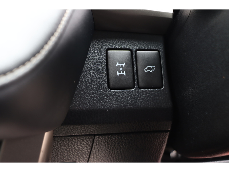 Toyota 2.0 V-Matic Icon SUV 5dr Petrol Multidrive S 4WD Euro 6 (s/s) (151 ps) 72-74 Mitcham Road