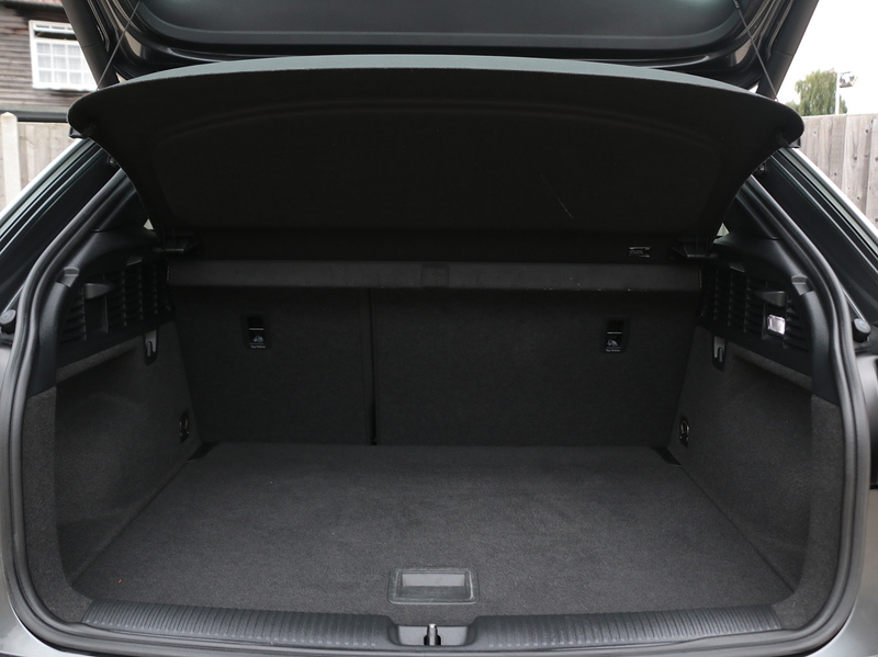 Audi 1.5 TFSI COD 35 S LINE SUV 5DR PETROL MANUAL SAT NAV BLUETOOTH DAB STEREO APPLE CARPLAY PARKING AIDS JUST 2 OWNERS ONLY 44000 MILES FSH NO ULEZ CHARGE 72-74 Mitcham Road