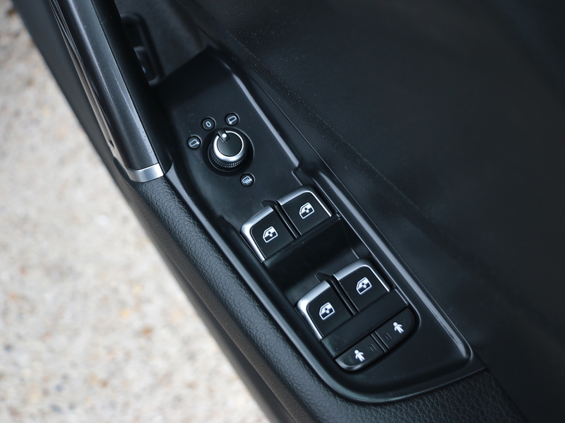 Audi 1.5 TFSI COD 35 S LINE SUV 5DR PETROL MANUAL SAT NAV BLUETOOTH DAB STEREO APPLE CARPLAY PARKING AIDS JUST 2 OWNERS ONLY 44000 MILES FSH NO ULEZ CHARGE 72-74 Mitcham Road