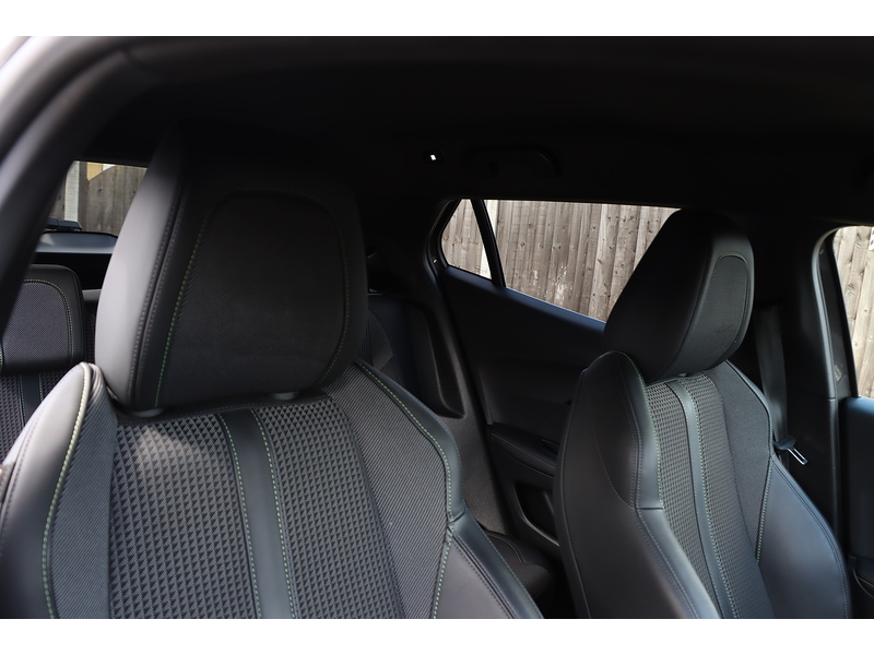 Peugeot 1.2 PURETECH GT SUV 5DR PETROL EAT AUTO HEATED SEATS SAT NAV BLUETOOTH DAB STEREO APPLE CARPLAY REAR CAMERA PARKING AIDS JUST 1 OWNER 62000 MILES SH 72-74 Mitcham Road