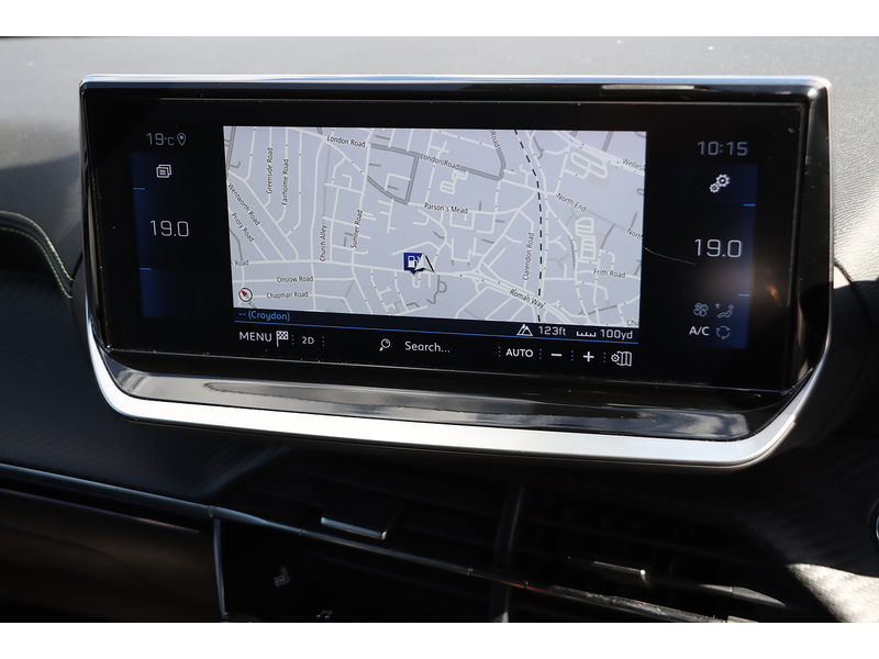 Peugeot 1.2 PURETECH GT SUV 5DR PETROL EAT AUTO HEATED SEATS SAT NAV BLUETOOTH DAB STEREO APPLE CARPLAY REAR CAMERA PARKING AIDS JUST 1 OWNER 62000 MILES SH 72-74 Mitcham Road