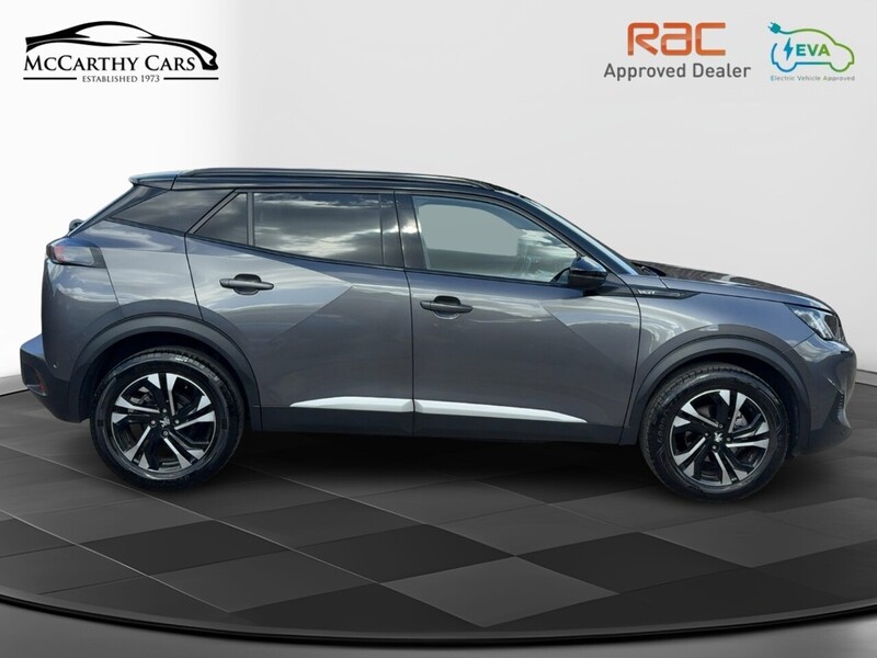 Peugeot 1.2 PURETECH GT SUV 5DR PETROL EAT AUTO HEATED SEATS SAT NAV BLUETOOTH DAB STEREO APPLE CARPLAY REAR CAMERA PARKING AIDS JUST 1 OWNER 62000 MILES SH 72-74 Mitcham Road