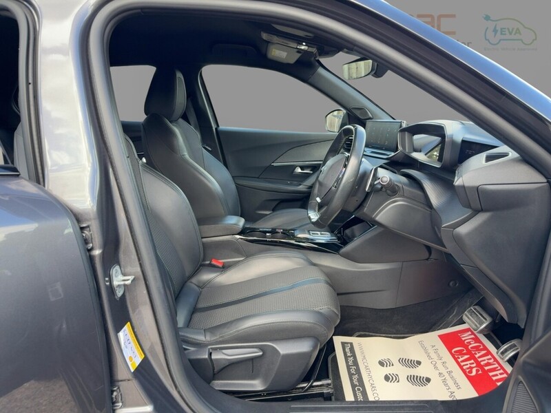 Peugeot 1.2 PURETECH GT SUV 5DR PETROL EAT AUTO HEATED SEATS SAT NAV BLUETOOTH DAB STEREO APPLE CARPLAY REAR CAMERA PARKING AIDS JUST 1 OWNER 62000 MILES SH 72-74 Mitcham Road