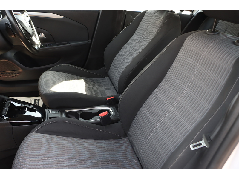 Vauxhall 1.2 TURBO DESIGN HATCHBACK 5DR PETROL AUTO SAT NAV BLUETOOTH DAB STEREO APPLE CARPLAY 1 OWNER FROM NEW ONLY 23000 MILES FSH 3 SERVICES NO ULEZ CHARGE 72-74 Mitcham Road