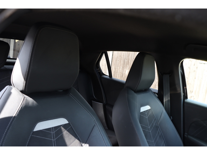 Vauxhall 1.2 TURBO ULTIMATE HATCHBACK 5DR PETROL MANUAL HEATED SEATS SAT NAV BLUETOOTH APPLE CARPLAY REAR CAMERA PARKING AIDS JUST 1 OWNER ONLY 49000 MILES FSH 72-74 Mitcham Road