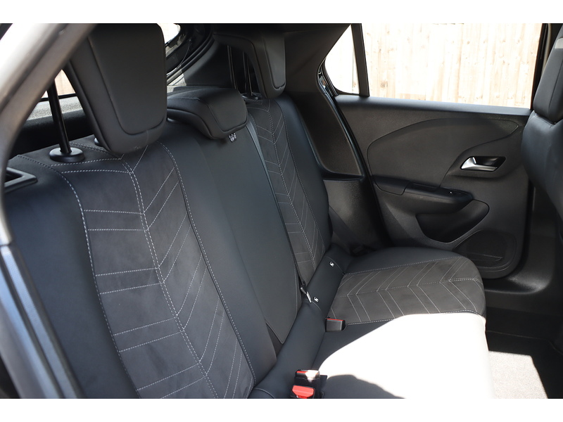 Vauxhall 1.2 TURBO ULTIMATE HATCHBACK 5DR PETROL MANUAL HEATED SEATS SAT NAV BLUETOOTH APPLE CARPLAY REAR CAMERA PARKING AIDS JUST 1 OWNER ONLY 49000 MILES FSH 72-74 Mitcham Road