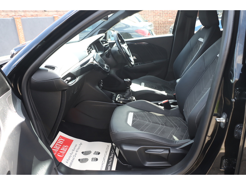 Vauxhall 1.2 TURBO ULTIMATE HATCHBACK 5DR PETROL MANUAL HEATED SEATS SAT NAV BLUETOOTH APPLE CARPLAY REAR CAMERA PARKING AIDS JUST 1 OWNER ONLY 49000 MILES FSH 72-74 Mitcham Road
