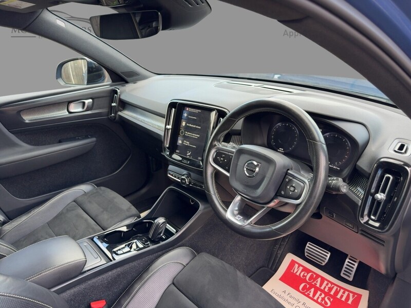 Volvo 2.0 T4 R-DESIGN SUV 5DR PETROL AUTO SATNAV BLUETOOTH DAB RADIO REAR & 360 CAMERA PARKING AIDS JUST 2 OWNERS SAME OWNER FOR 3 YEARS ONLY 60000 MILES SH 72-74 Mitcham Road