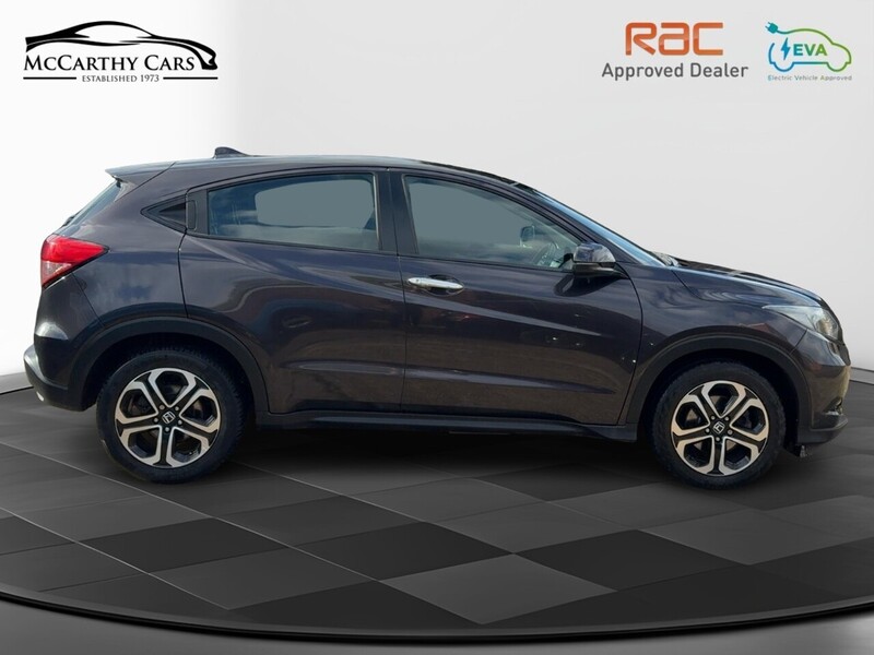 Honda 1.5 I-VTEC SE SUV 5DR PETROL MANUAL BLUETOOTH DAB STEREO CD PLAYER USB INPUT PARKING AIDS ONLY 78000 MILES FSH 7 SERVICES NO ULEZ CHARGE 72-74 Mitcham Road