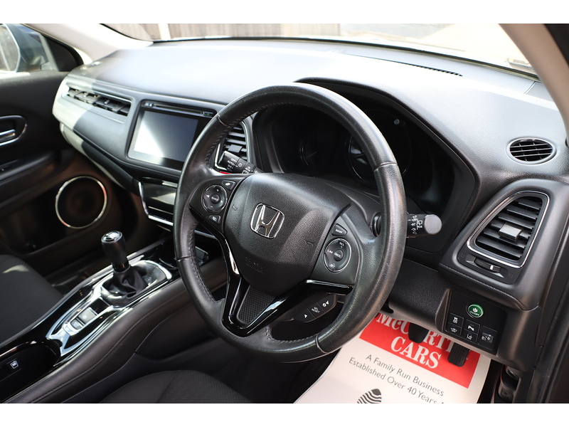 Honda 1.5 I-VTEC SE SUV 5DR PETROL MANUAL BLUETOOTH DAB STEREO CD PLAYER USB INPUT PARKING AIDS ONLY 78000 MILES FSH 7 SERVICES NO ULEZ CHARGE 72-74 Mitcham Road