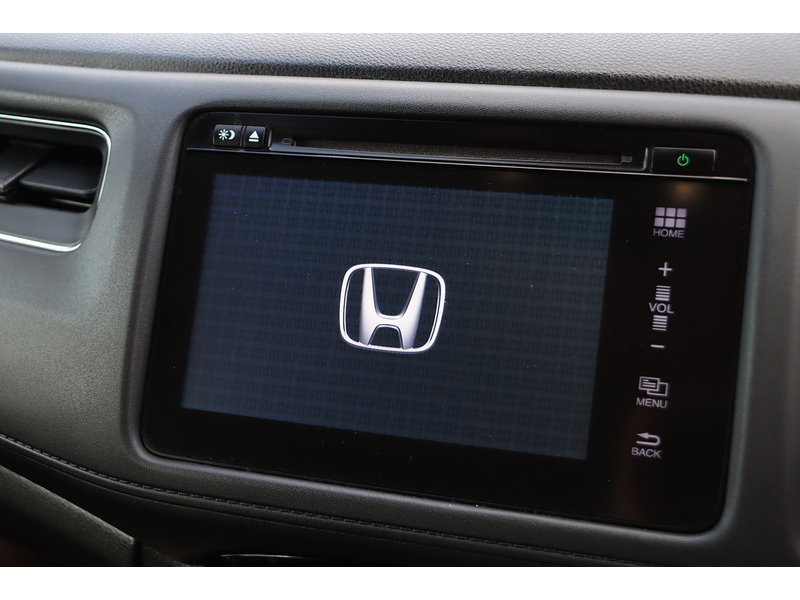 Honda 1.5 I-VTEC SE SUV 5DR PETROL MANUAL BLUETOOTH DAB STEREO CD PLAYER USB INPUT PARKING AIDS ONLY 78000 MILES FSH 7 SERVICES NO ULEZ CHARGE 72-74 Mitcham Road