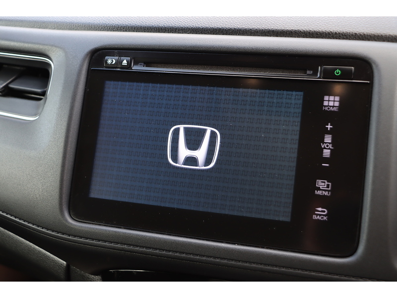 Honda 1.5 I-VTEC SE SUV 5DR PETROL MANUAL BLUETOOTH DAB STEREO CD PLAYER USB INPUT PARKING AIDS ONLY 78000 MILES FSH 7 SERVICES NO ULEZ CHARGE 72-74 Mitcham Road