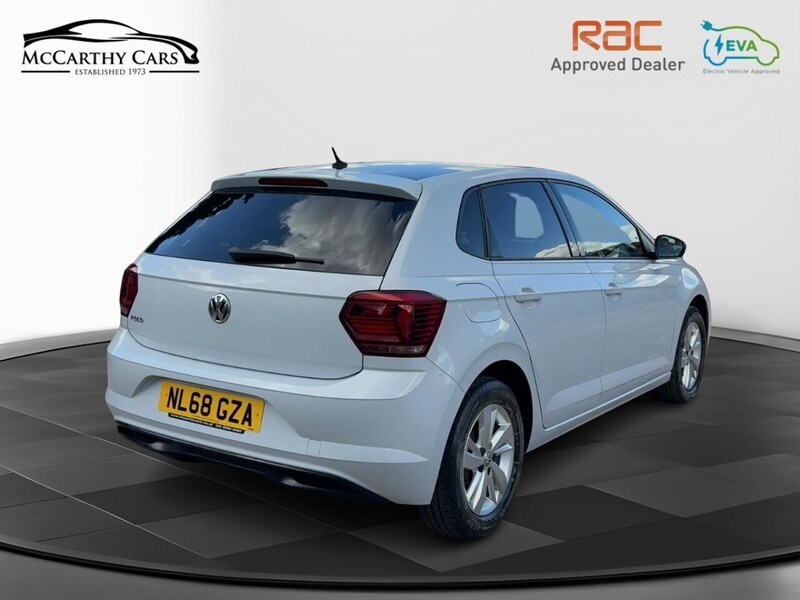 Volkswagen 1.0 TSI SE HATCHBACK 5DR PETROL MANUAL SAT NAV BLUETOOTH DAB STEREO AIR CONDITIONING PARKING AIDS ONLY 65000 MILES FSH NO ULEZ CHARGE 72-74 Mitcham Road