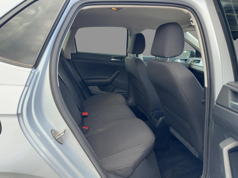 Volkswagen 1.0 TSI SE HATCHBACK 5DR PETROL MANUAL SAT NAV BLUETOOTH DAB STEREO AIR CONDITIONING PARKING AIDS ONLY 65000 MILES FSH NO ULEZ CHARGE 72-74 Mitcham Road