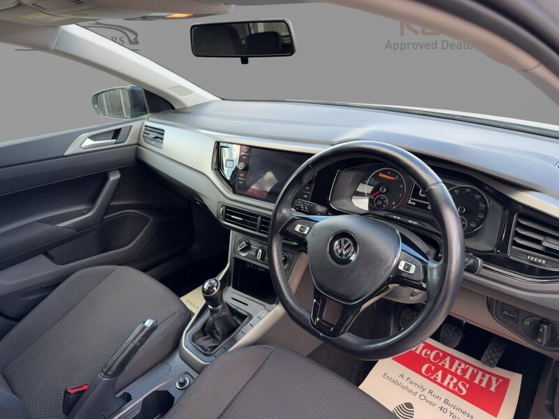 Volkswagen 1.0 TSI SE HATCHBACK 5DR PETROL MANUAL SAT NAV BLUETOOTH DAB STEREO AIR CONDITIONING PARKING AIDS ONLY 65000 MILES FSH NO ULEZ CHARGE 72-74 Mitcham Road