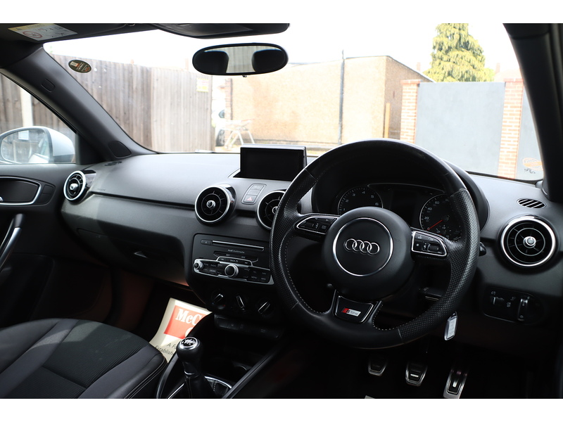 Audi 1.4 TFSI S LINE SPORTBACK 5DR PETROL MANUAL SAT NAV BLUETOOTH DAB STEREO CD PLAYER PARKING AIDS ONLY 65000 MILES SH JUST £35 ROAD TAX NO ULEZ CHARGE 72-74 Mitcham Road