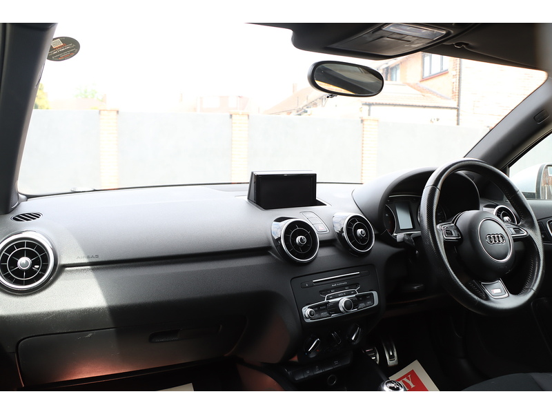 Audi 1.4 TFSI S LINE SPORTBACK 5DR PETROL MANUAL SAT NAV BLUETOOTH DAB STEREO CD PLAYER PARKING AIDS ONLY 65000 MILES SH JUST £35 ROAD TAX NO ULEZ CHARGE 72-74 Mitcham Road