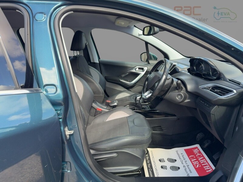 Peugeot 1.2 PURETECH ALLURE SUV 5DR PETROL MANUAL SAT NAV BLUETOOTH DAB STEREO APPLE CARPLAY PARKING AIDS SAME OWNER FOR 4 YEARS 43000 MILES SH NO ULEZ CHARGE 72-74 Mitcham Road