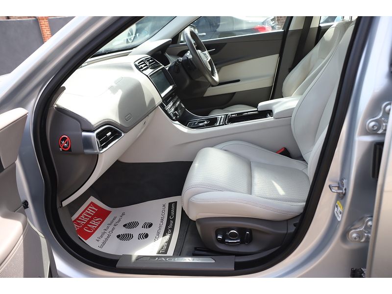 Jaguar 2.0I PORTFOLIO SALOON 4DR PETROL AWD AUTO HEATED SEATS SAT NAV BLUETOOTH DAB STEREO REAR CAMERA WITH PARKING AIDS ONLY 58000 MILES SH NO ULEZ CHARGE 72-74 Mitcham Road