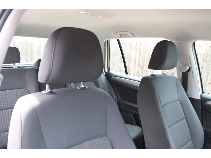 Volkswagen 1.4 TSI BLUEMOTION TECH SE MPV 5DR PETROL DSG AUTO BLUETOOTH DAB STEREO PARKING AIDS 2 OWNERS SAME OWNER FOR 7 YEARS ONLY 63000 MILES FSH 7 SERVICES 72-74 Mitcham Road