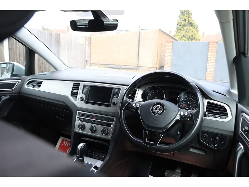 Volkswagen 1.4 TSI BLUEMOTION TECH SE MPV 5DR PETROL DSG AUTO BLUETOOTH DAB STEREO PARKING AIDS 2 OWNERS SAME OWNER FOR 7 YEARS ONLY 63000 MILES FSH 7 SERVICES 72-74 Mitcham Road