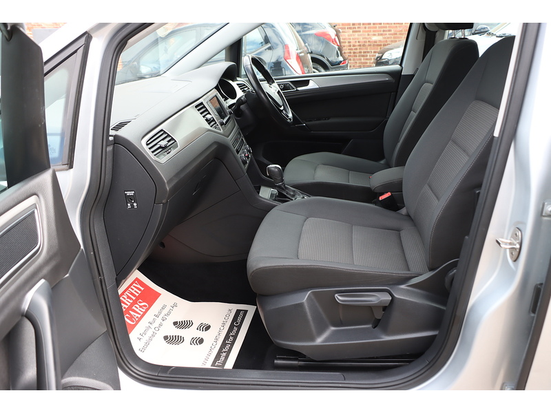 Volkswagen 1.4 TSI BLUEMOTION TECH SE MPV 5DR PETROL DSG AUTO BLUETOOTH DAB STEREO PARKING AIDS 2 OWNERS SAME OWNER FOR 7 YEARS ONLY 63000 MILES FSH 7 SERVICES 72-74 Mitcham Road