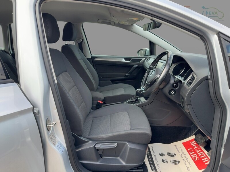 Volkswagen 1.4 TSI BLUEMOTION TECH SE MPV 5DR PETROL DSG AUTO BLUETOOTH DAB STEREO PARKING AIDS 2 OWNERS SAME OWNER FOR 7 YEARS ONLY 63000 MILES FSH 7 SERVICES 72-74 Mitcham Road