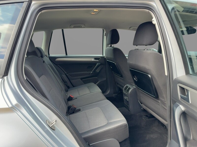 Volkswagen 1.4 TSI BLUEMOTION TECH SE MPV 5DR PETROL DSG AUTO BLUETOOTH DAB STEREO PARKING AIDS 2 OWNERS SAME OWNER FOR 7 YEARS ONLY 63000 MILES FSH 7 SERVICES 72-74 Mitcham Road