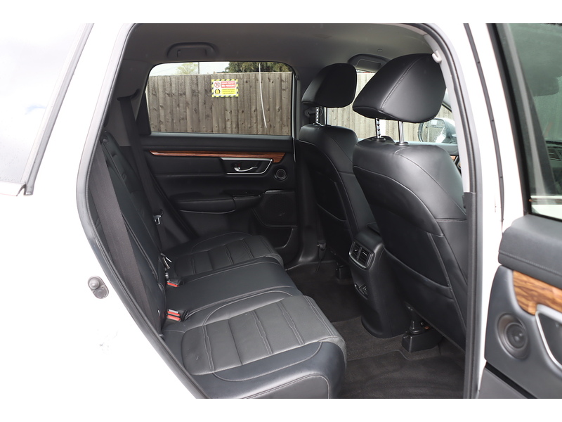 Honda 1.5 VTEC TURBO SR SUV 5DR PETROL 4WD MANUAL HEATED SEATS SATNAV BLUETOOTH DAB STEREO REAR CAMERA PARKING AIDS 2 OWNERS ONLY 55000 MILES FSH 7 SERVICES 72-74 Mitcham Road