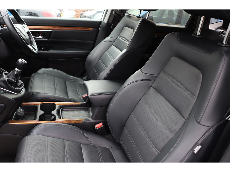 Honda 1.5 VTEC TURBO SR SUV 5DR PETROL 4WD MANUAL HEATED SEATS SATNAV BLUETOOTH DAB STEREO REAR CAMERA PARKING AIDS 2 OWNERS ONLY 55000 MILES FSH 7 SERVICES 72-74 Mitcham Road