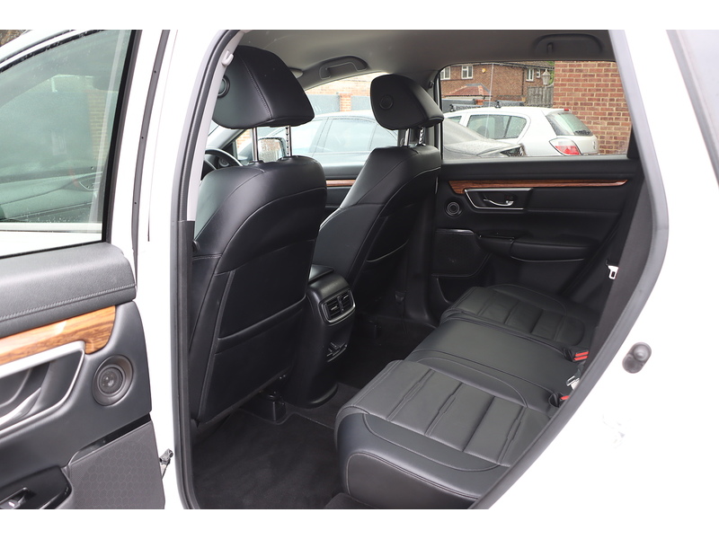 Honda 1.5 VTEC TURBO SR SUV 5DR PETROL 4WD MANUAL HEATED SEATS SATNAV BLUETOOTH DAB STEREO REAR CAMERA PARKING AIDS 2 OWNERS ONLY 55000 MILES FSH 7 SERVICES 72-74 Mitcham Road