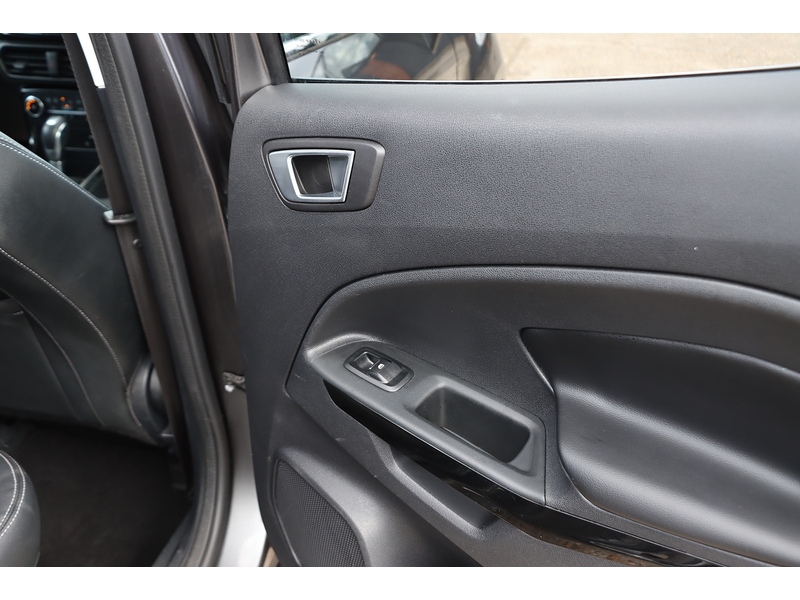 Ford 1.0T ECOBOOST TITANIUM SUV 5DR PETROL AUTO SUNROOF HEATED SEATS SATNAV BLUETOOTH DAB STEREO APPLE CARPLAY REAR CAMERA PARKING AIDS ONLY 37000 MILES SH 72-74 Mitcham Road