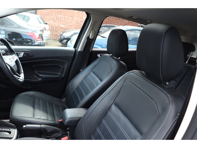 Ford 1.0T ECOBOOST TITANIUM SUV 5DR PETROL AUTO SUNROOF HEATED SEATS SATNAV BLUETOOTH DAB STEREO APPLE CARPLAY REAR CAMERA PARKING AIDS ONLY 37000 MILES SH 72-74 Mitcham Road