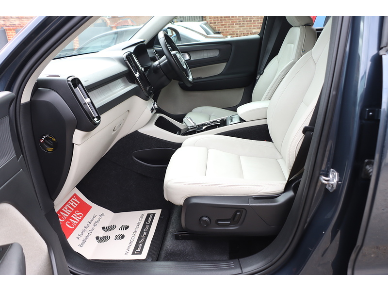 Volvo 2.0 B4 MHEV INSCRIPTION PRO SUV 5DR PETROL HYBRID AUTO HEATED SEATS SATNAV BLUETOOTH DAB STEREO PARKING AIDS JUST 1 OWNER FROM NEW ONLY 19000 MILES SH 92-96 Mitcham Road