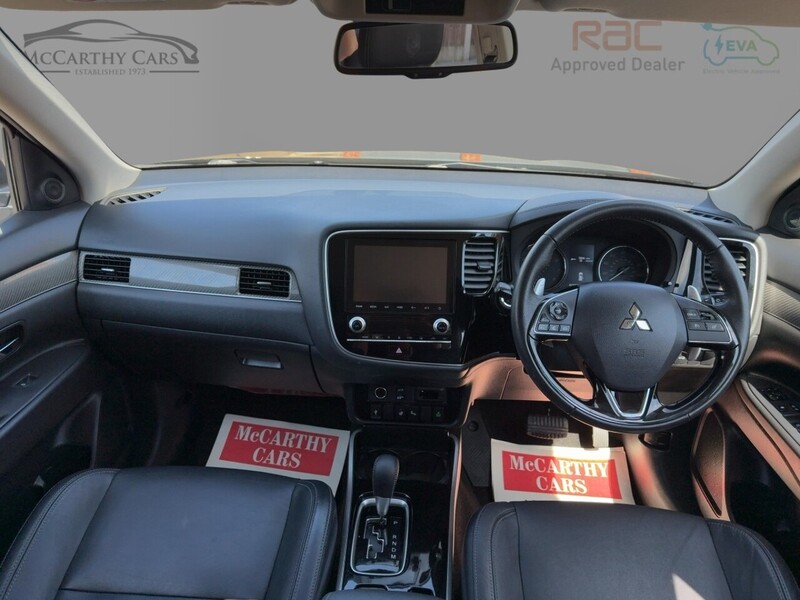 Mitsubishi 2.0 MIVEC EXCEED SUV 5DR PETROL CVT 4WD AUTO 7 SEATER HEATED SEATS SAT NAV BLUETOOTH DAB STEREO APPLE CARPLAY REAR & 360 CAMERA 1 OWNER 23000 MILES SH 72-74 Mitcham Road