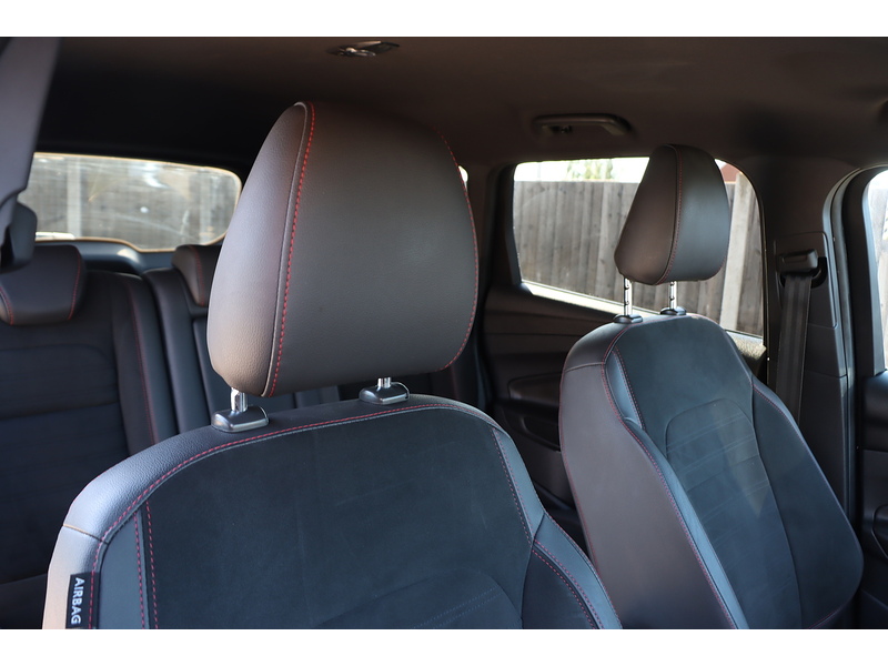 Ford 1.5T ECOBOOST ST-LINE SUV 5DR PETROL MANUAL SAT NAV BLUETOOTH DAB STEREO REAR CAMERA WITH PARKING AIDS ONLY 57000 MILES SH NO ULEZ CHARGE 72-74 Mitcham Road