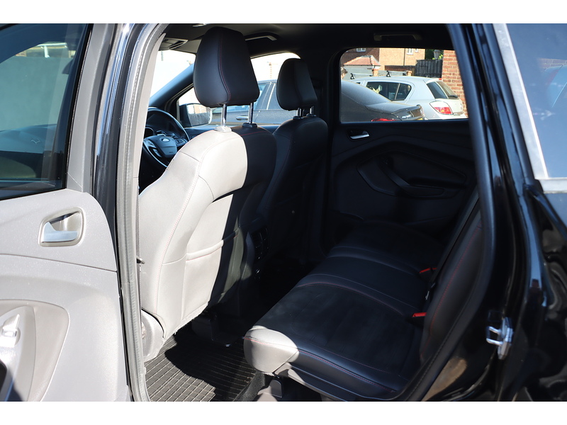 Ford 1.5T ECOBOOST ST-LINE SUV 5DR PETROL MANUAL SAT NAV BLUETOOTH DAB STEREO REAR CAMERA WITH PARKING AIDS ONLY 57000 MILES SH NO ULEZ CHARGE 72-74 Mitcham Road