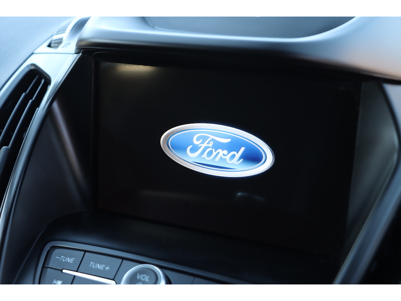 Ford 1.5T ECOBOOST ST-LINE SUV 5DR PETROL MANUAL SAT NAV BLUETOOTH DAB STEREO REAR CAMERA WITH PARKING AIDS ONLY 57000 MILES SH NO ULEZ CHARGE 72-74 Mitcham Road