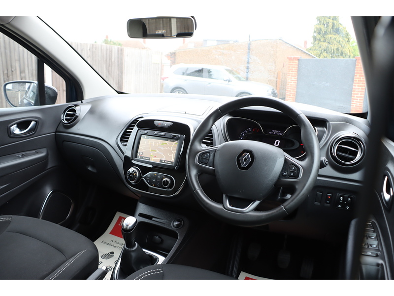 Renault 0.9 TCE ENERGY ICONIC SUV 5DR PETROL MANUAL SAT NAV BLUETOOTH STEREO AUX/USB INPUT PARKING AIDS JUST 2 OWNERS ONLY 75000 MILES SH NO ULEZ CHARGE 72-74 Mitcham Road