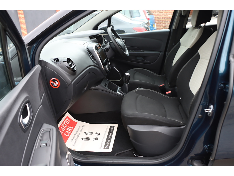 Renault 0.9 TCE ENERGY ICONIC SUV 5DR PETROL MANUAL SAT NAV BLUETOOTH STEREO AUX/USB INPUT PARKING AIDS JUST 2 OWNERS ONLY 75000 MILES SH NO ULEZ CHARGE 72-74 Mitcham Road