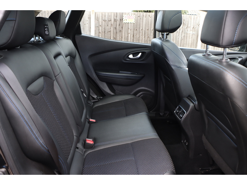 Renault 1.3 TCE S EDITION SUV 5DR PETROL MANUAL PAN ROOF SAT NAV BLUETOOTH DAB STEREO APPLE CARPLAY REAR CAMERA PARKING AIDS JUST 2 OWNERS ONLY 43000 MILES SH 72-74 Mitcham Road