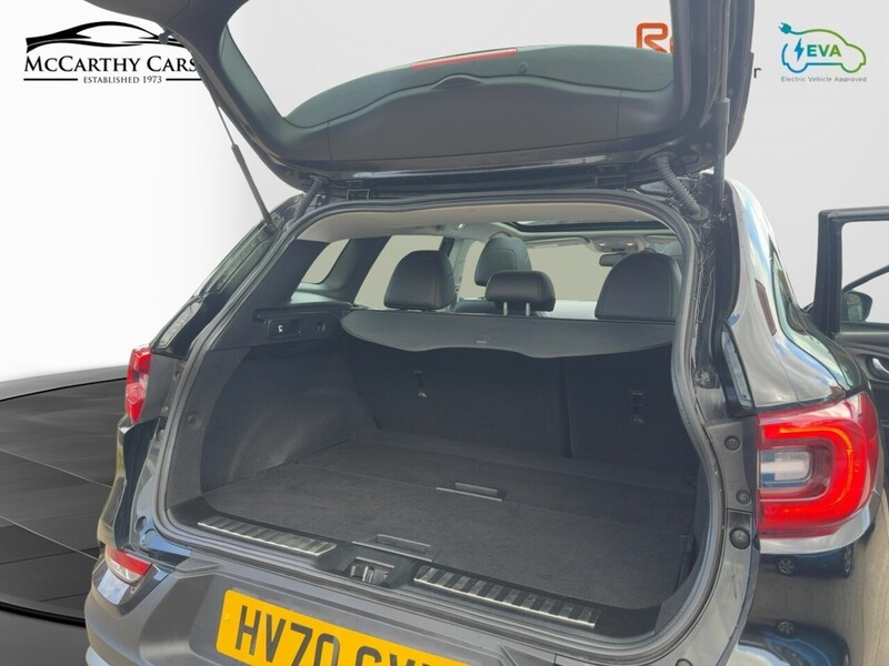 Renault 1.3 TCE S EDITION SUV 5DR PETROL MANUAL PAN ROOF SAT NAV BLUETOOTH DAB STEREO APPLE CARPLAY REAR CAMERA PARKING AIDS JUST 2 OWNERS ONLY 43000 MILES SH 72-74 Mitcham Road